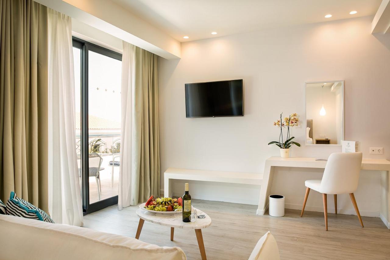 Отель Samian Mare Hotel, & 4*