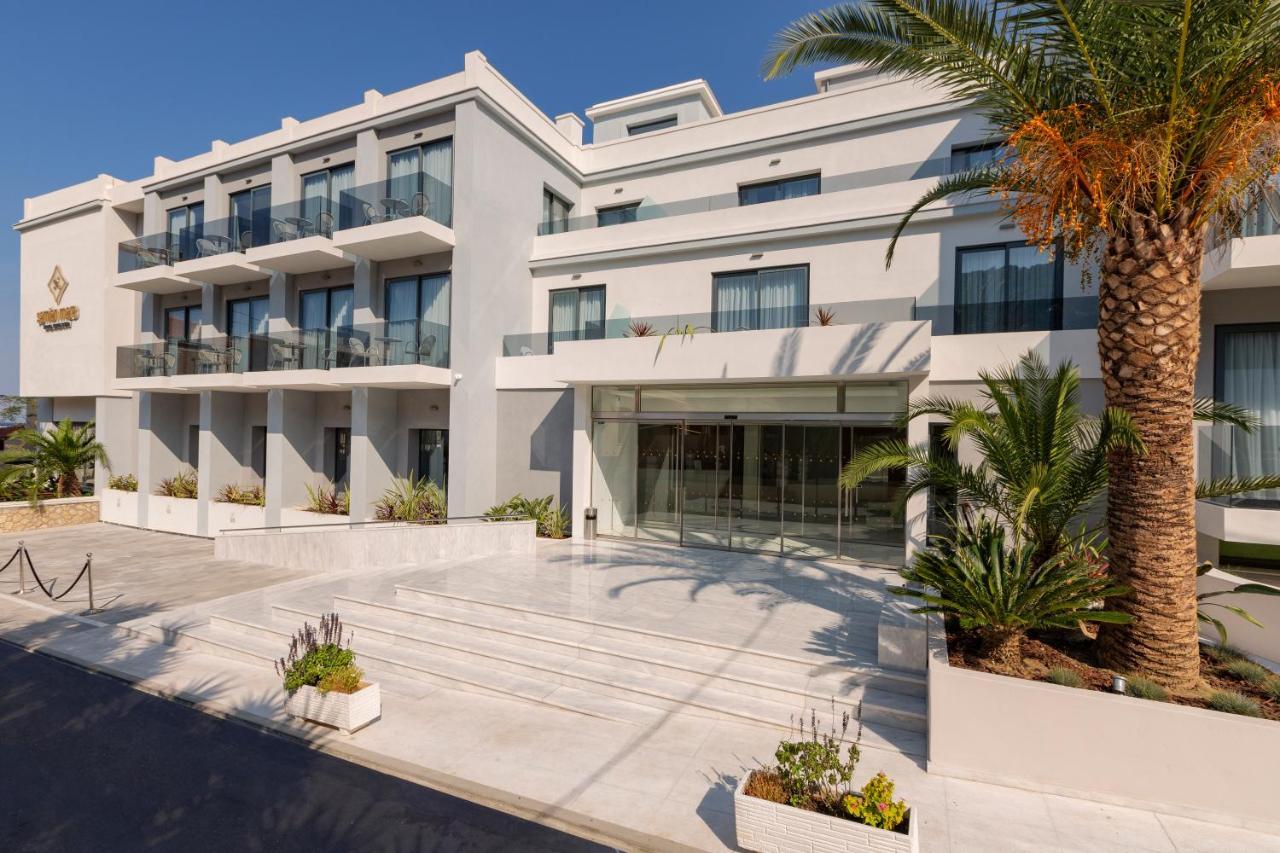 Samian Mare Hotel, & Отель 4*